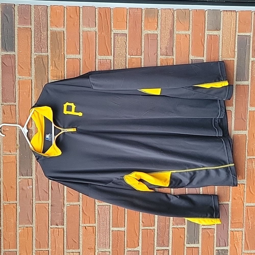 Genuine MLB Pittsburgh Pirates quarter zip